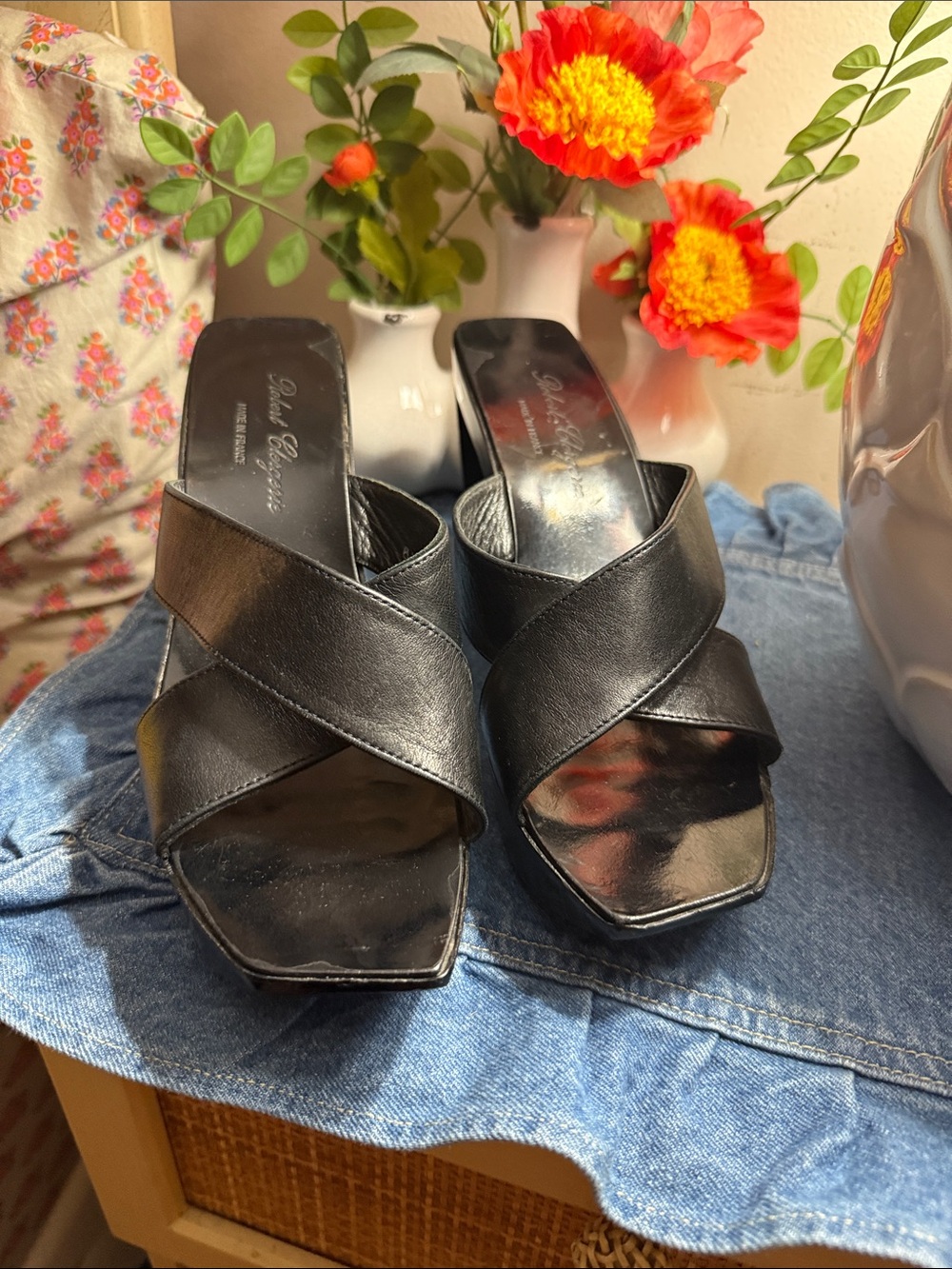 Robert Clergerie UNIQUE Black Leather Crisscross Mules